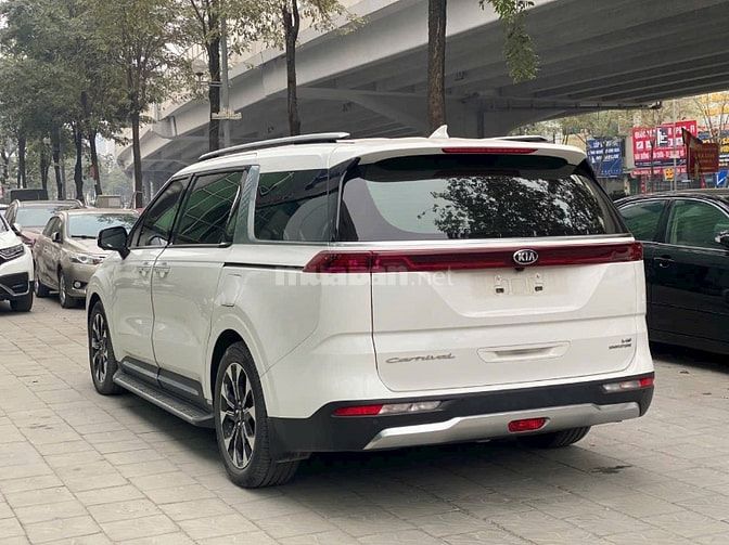 E bán chiếc xe siêu đẹp KIA CARNIVAL Signature 3.5 máy xăng năm 2021