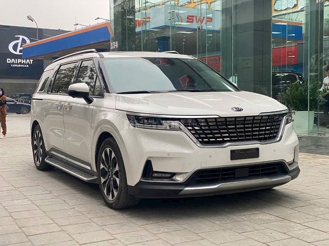 E bán chiếc xe siêu đẹp KIA CARNIVAL Signature 3.5 máy xăng năm 2021