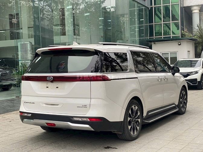 E bán chiếc xe siêu đẹp KIA CARNIVAL Signature 3.5 máy xăng năm 2021