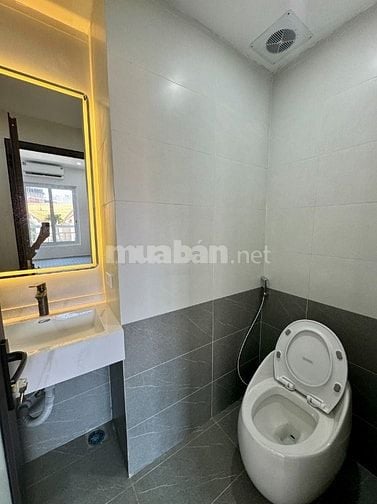  Bán căn hộ 2pn1wc tại chung cư FLC Complex 36 Phạm Hùng, Mỹ Đình 