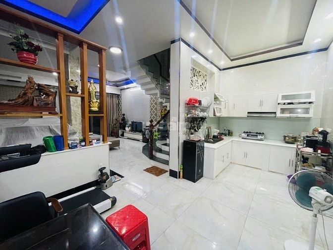 💵8.9 TỶ – BÁN KHU NHÀ TX33 - 222m2 THỔ CƯ FULL - NGAY TRUNG TÂM THẠNH