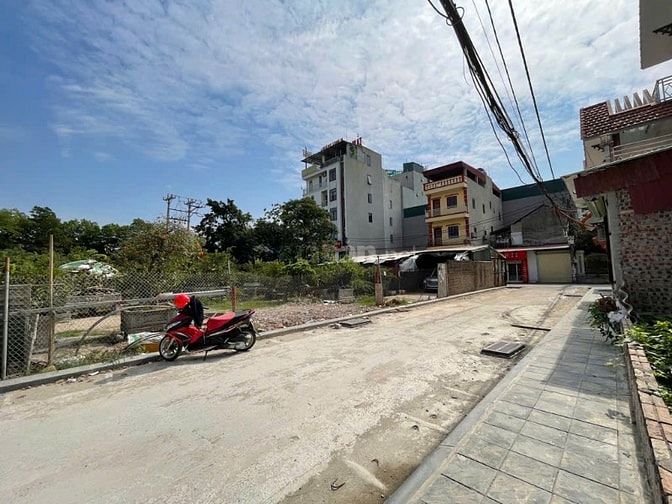 BÁN 74.9M2 ĐẤT ĐẸP, 8.9 TỶ, VIEW VÕ VĂN KIỆT, 2 MẶT NGÕ, KIM CHUNG 