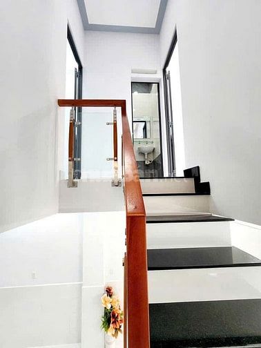 Bán nhà 3.47 tỷ, 4x8m, 1 tấm mặt hẻm 8m Liên Khu 10-11,P.Bình Trị đông