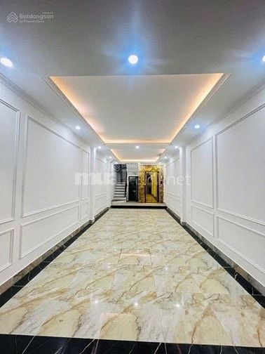 Bán nhà Hoàng Liệt mới tinh 45m². 5 tầng. Thang máy. Ô tô đỗ cửa. Ngõ 