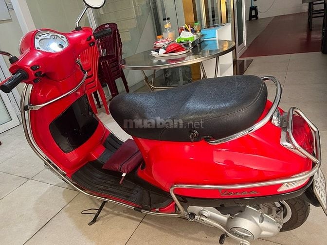 Xe tay ga Vespa LX125 2010 đỏ mới 70%