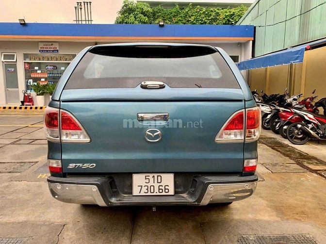 Bán xe MAZDA BT50 số tự động 6 cấp SX 2015