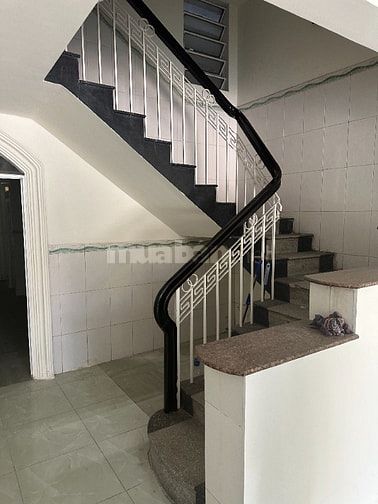 Cần bán nhà mặt tiền Tạ Quang Bửu P5Q8