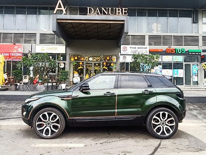 Nghệ sĩ bán rẻ LAND ROVER RANGER ROVER EVOQUE 2013 màu độc tuyệt đẹp!