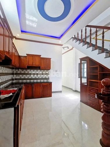 Bán gấp căn NHÀ 3 PHÒNG NGỦ 80m2,SHR, 850 triệu ở Thị Trấn Củ Chi 