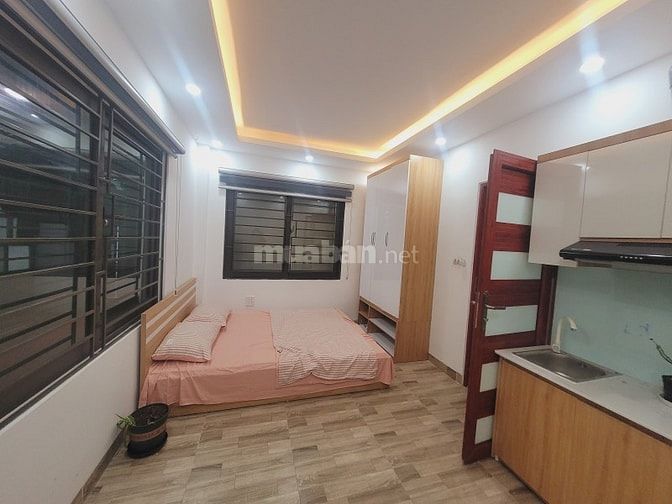 CC cần bán nhà 30 m2 5 tầng, nhà đẹp ngõ thông cách ô tô tránh 20 m