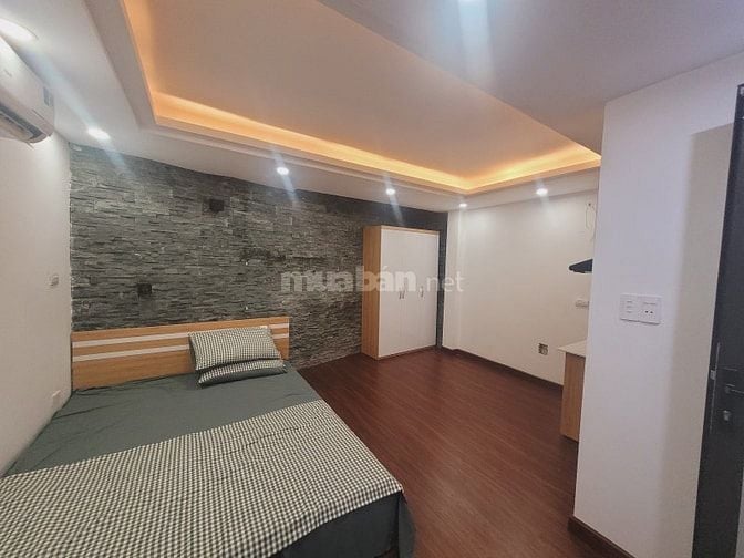 CC cần bán nhà 30 m2 5 tầng, nhà đẹp ngõ thông cách ô tô tránh 20 m