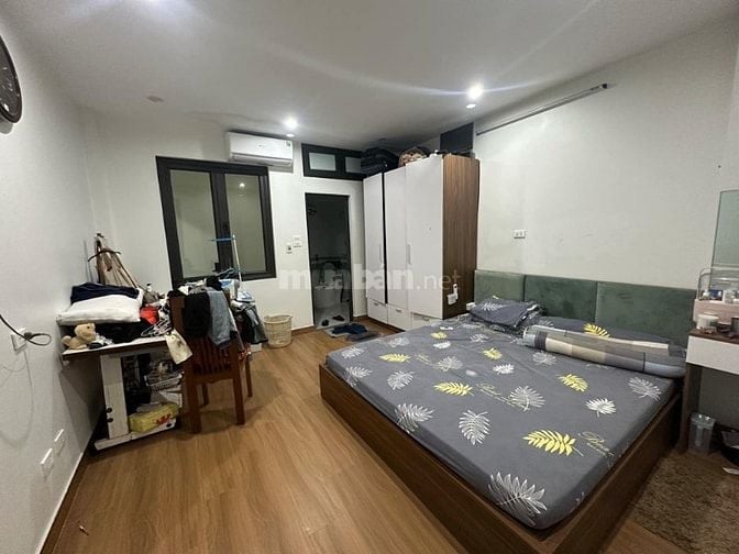 Mỹ Đình, nhà đẹp, dân xây 42m2, lô góc,2 thoáng, oto 50m 8.2tỷ