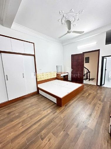 BÁN NHÀ CẦU GIẤY 30M2 Ô TÔ 10M NHÀ ĐẸP Ở NGAY FULL NỘI THẤT CHỈ 7TỶ65 