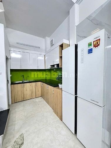 BÁN NHÀ CẦU GIẤY 30M2 Ô TÔ 10M NHÀ ĐẸP Ở NGAY FULL NỘI THẤT CHỈ 7TỶ65 