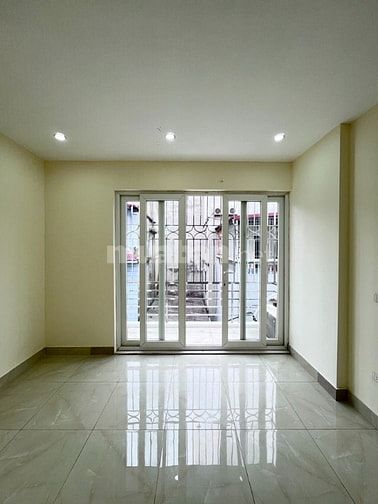 Bán nhà Cổ Nhuế, 50m2, 5 tầng, ngõ thông,nông, oto chỉ 8.5 tỷ