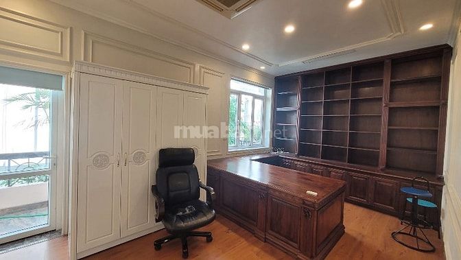 Biệt thự Ciputra, Mặt Đường Đôi, 230m2 Ô Chờ Thang Máy, Giá 62 tỷ 