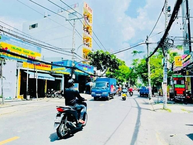 Bán nhà mới đẹp THANG MÁY (4x20) 440/1 NGUYỄN VĂN KHỐI p9 Gò Vấp 