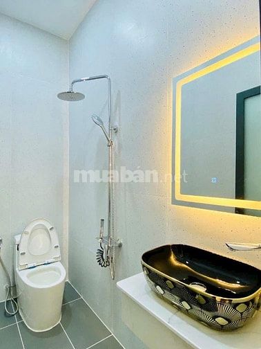 Nhà hẻm 5m, cho thuê 14 triệu- 2,45tỷ/ 56m2. Lê Đại Hành, P.11, Quận11