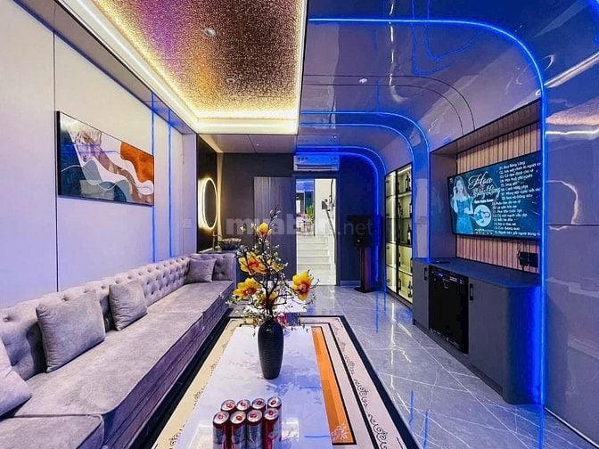 bán nhà SIÊU PHẨM NHÀ PHỐ CÓ ĐỦ 3 TRONG 1, GARA Ô TÔ, KARAOKE, SPA  TM