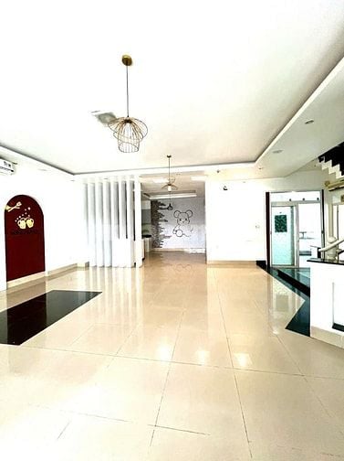 Cho thuê VILLA 2 Mặt tiền Hẻm Xe Hơi đường Điện Biên Phủ, Bình Thạnh