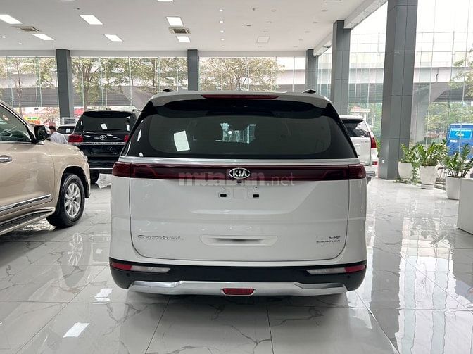 E bán chiếc xe siêu đẹp KIA CARNIVAL Signature 3.5 máy xăng năm 2021