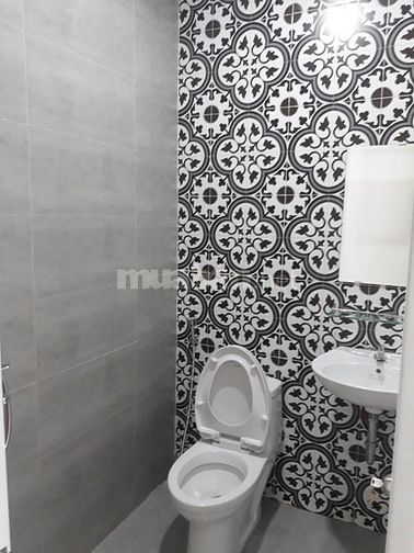  NHÀ SỔ HỒNG- HÀ HUY GIÁP - SÁT SÔNG SÀI GÒN - MÁT MẺ- 40M2 THỔ CƯ