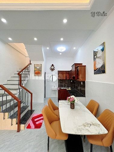 Nhà lầu đẹp Hẻm 73 Nguyễn Trãi, ngay tuyến phố thời trang