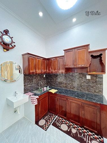 Nhà lầu đẹp Hẻm 73 Nguyễn Trãi, ngay tuyến phố thời trang