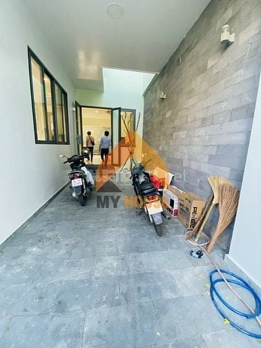 VILLA PHỐ TRUNG TÂM Q2 THIẾT KẾ HIỆN ĐẠI TỐI GIẢN NHIỀU KO GIAN MỞ 5PN