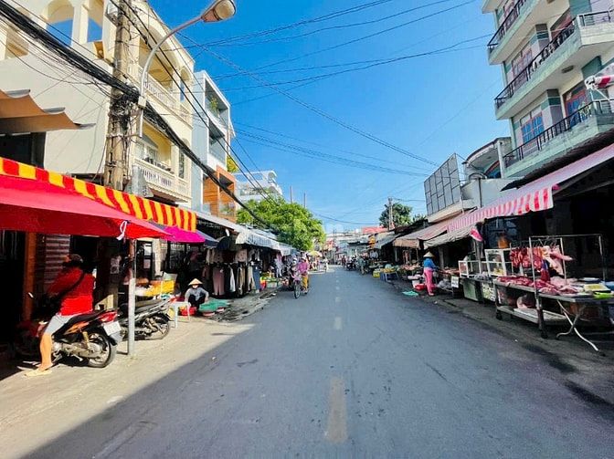 MẶT TIỀN TRẦN VĂN ƠN, 5.5M X 16M. CẤP 4, NGAY CHỢ, ĐANG CHO THUÊ 10 TR