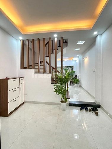 Nhà dân thoáng trước sau-Ôtô 7 chỗ đỗ cửa phố Lê Trọng Tấn 40m2*5 Tầng