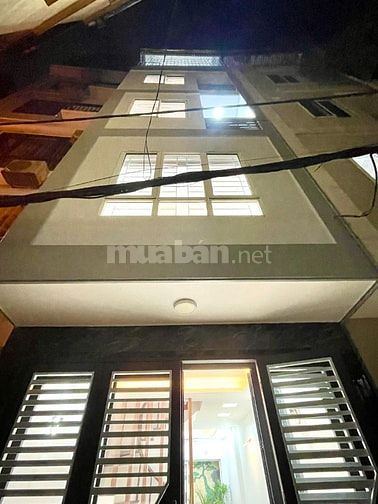 Nhà dân thoáng trước sau-Ôtô 7 chỗ đỗ cửa phố Lê Trọng Tấn 40m2*5 Tầng