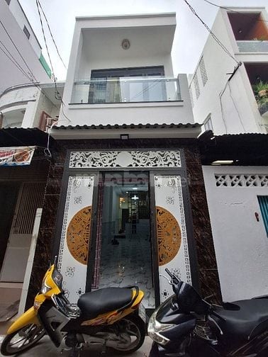 Nhà mới tuyệt đẹp, Bến Bình Đông, P13, Q8. Nhà 3mx17m, 1trệt, 1lầu, ST