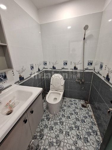 Nhà mới tuyệt đẹp, Bến Bình Đông, P13, Q8. Nhà 3mx17m, 1trệt, 1lầu, ST