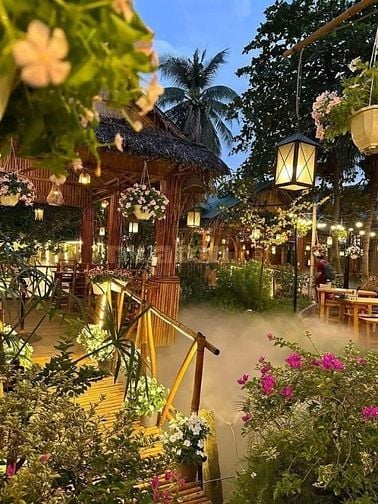 Sang quán Cafe 1000m2 mt QL13 Cũ-Thủ Đức, thuê mặt bằng chỉ 15tr/tháng