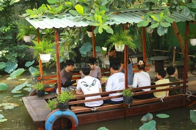 Sang quán Cafe 1000m2 mt QL13 Cũ-Thủ Đức, thuê mặt bằng chỉ 15tr/tháng