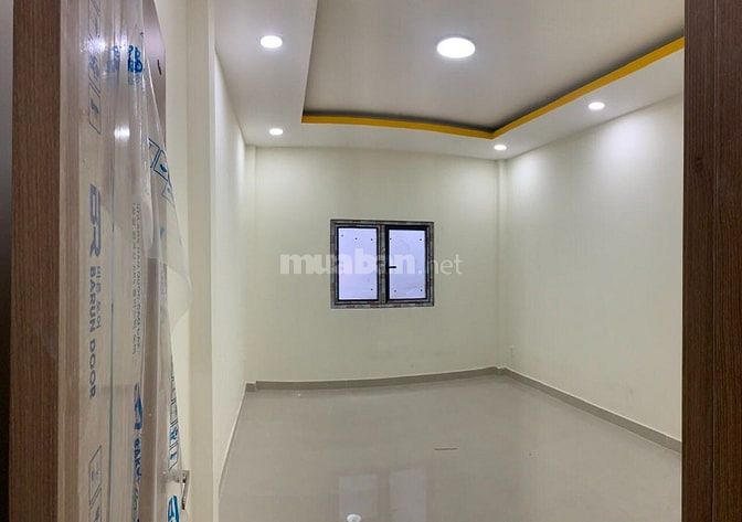 Bán nhà riêng 1 trệt + 2 lầu tại trung tâm quận 6, ngay vòng xoay Phú 