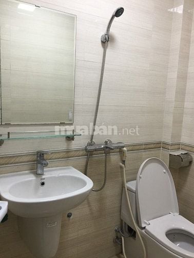 Cho thuê nhà 1012A mặt đường Láng, làm văn phòng, cửa hàng, 50m2x 4,5T