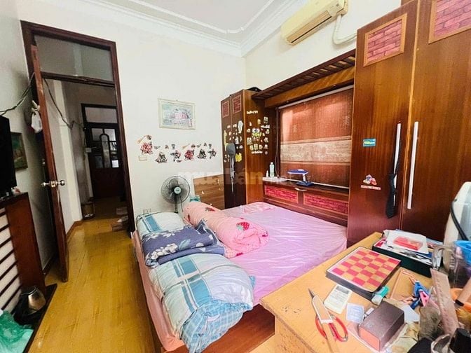 Bán nhà 4 tầng khu phân lô, ngõ 12 Nguyễn Văn Huyên - Chùa Hà dt 38m2 