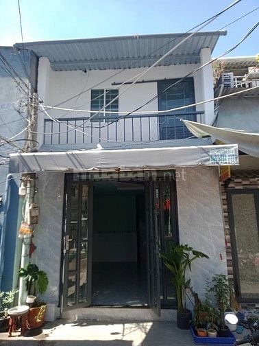 Cho thuê nhà hẻm 2,5m Nguyễn Thị Thập P.Tân Phú Q.7 giá 6 triệu 32m².