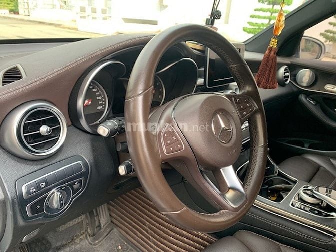 MERCEDES GLC300 SX 2019 MÀU TRẮNG NỘI THẤT NÂU CHẠY 54,000 KM