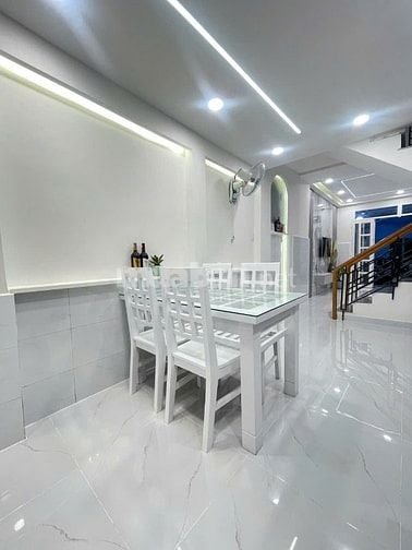 Bán nhà mới 1 lầu 2pn 3wc riêng đường nhánh Trần Xuân Soạn quận 7 