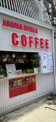 Cho thuê lại quán cafe ngay tòa nhà c/c mini Quận 7, có sẵn đầy đủ đồ 