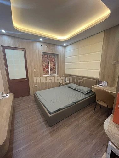 Căn góc 3PN 110m2 3 mặt thoáng 28 Xuân La full nội thất, bao thuế phí 