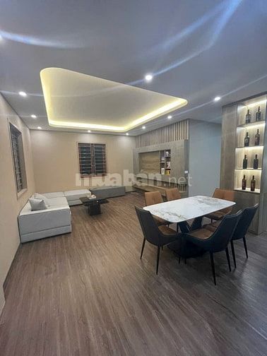 Căn góc 3PN 110m2 3 mặt thoáng 28 Xuân La full nội thất, bao thuế phí 