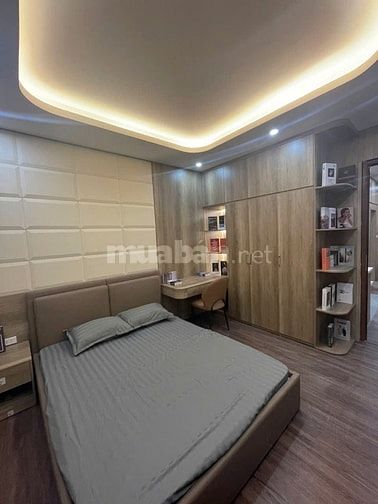 Căn góc 3PN 110m2 3 mặt thoáng 28 Xuân La full nội thất, bao thuế phí 