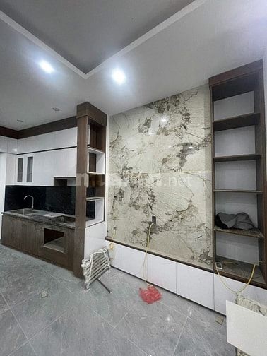 Bán nhà 5 tầng phố Ngọc Thuỵ, quận Long Biên, Hà Nội 