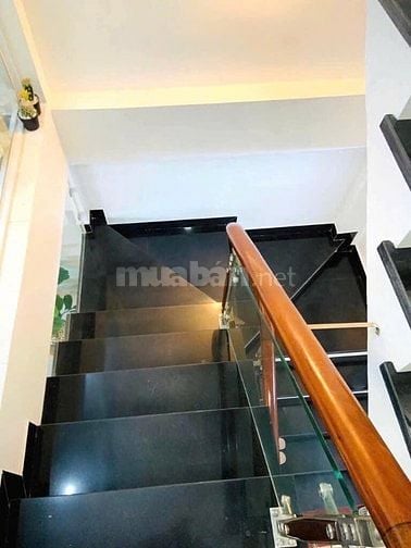 Bán căn THANH NHÀN - HBT 50m2 giá 8.x tỷ giá rẻ đón TẾT