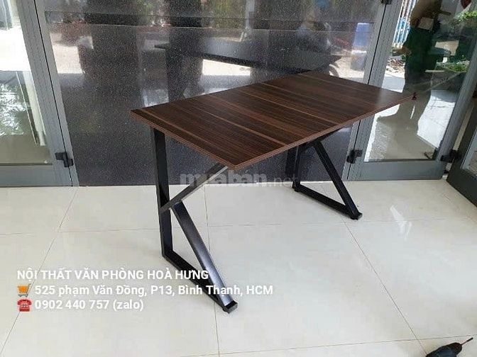 Bộ bàn chân sắt chữ U 1m2 + ghế xoay lưới vuông mới 100%