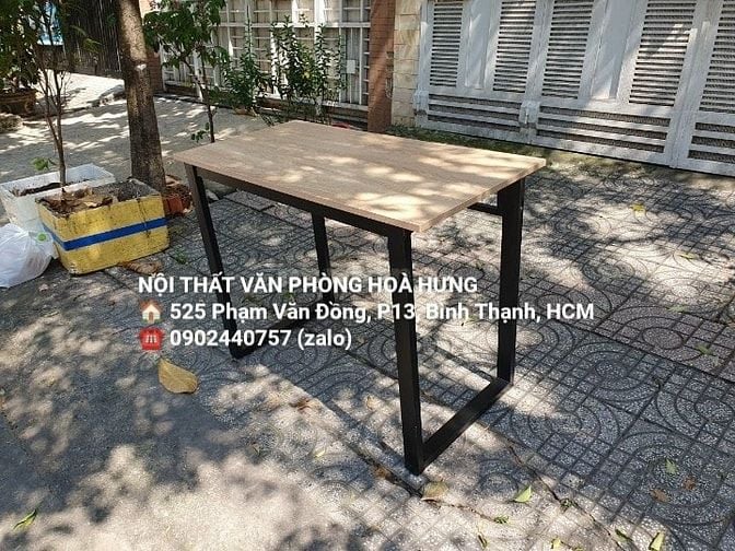 Bộ bàn chân sắt chữ U 1m2 + ghế xoay lưới vuông mới 100%